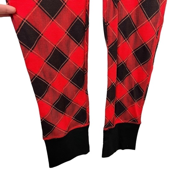 NEW Victoria’s Secret Red Plaid Pajama Thermal Waffle Knit Jumpsuit Sz XL - Picture 9 of 13